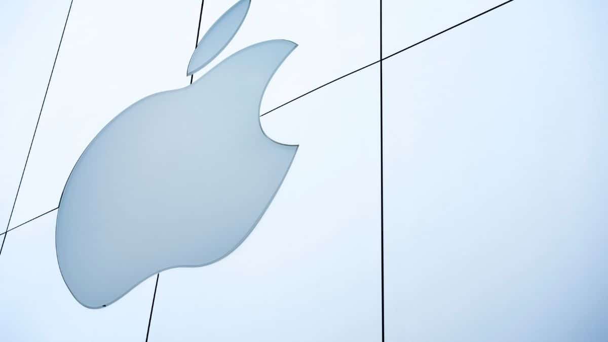 tim cook apple iphone