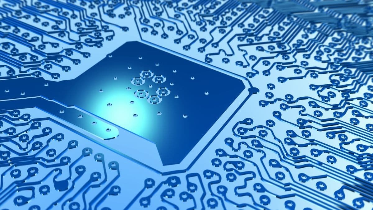 Qualcomm Yeni Çipiyle Apple Silicona Rakip
