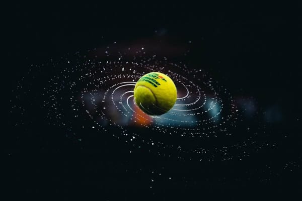 Galaksi üzerinde bir tenis topu