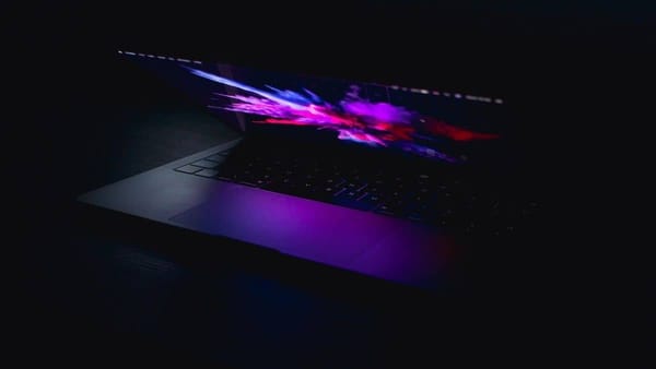 yeni macbook pro seri üretime girdi