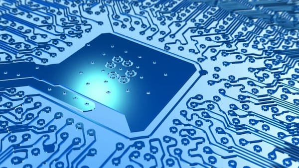 Qualcomm Yeni Çipiyle Apple Silicona Rakip