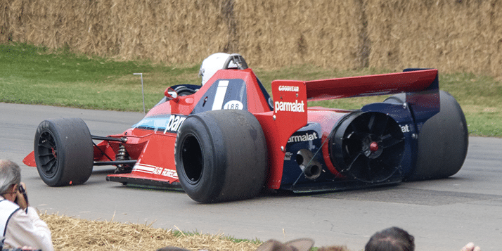 Formula-1-in-yasaklanan-teknolojileri-listesi-ve-Fan-car-Brabham-F1.