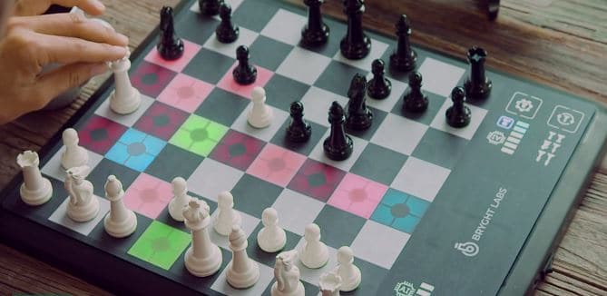 ChessUp Akıllı Satranç Tahtası